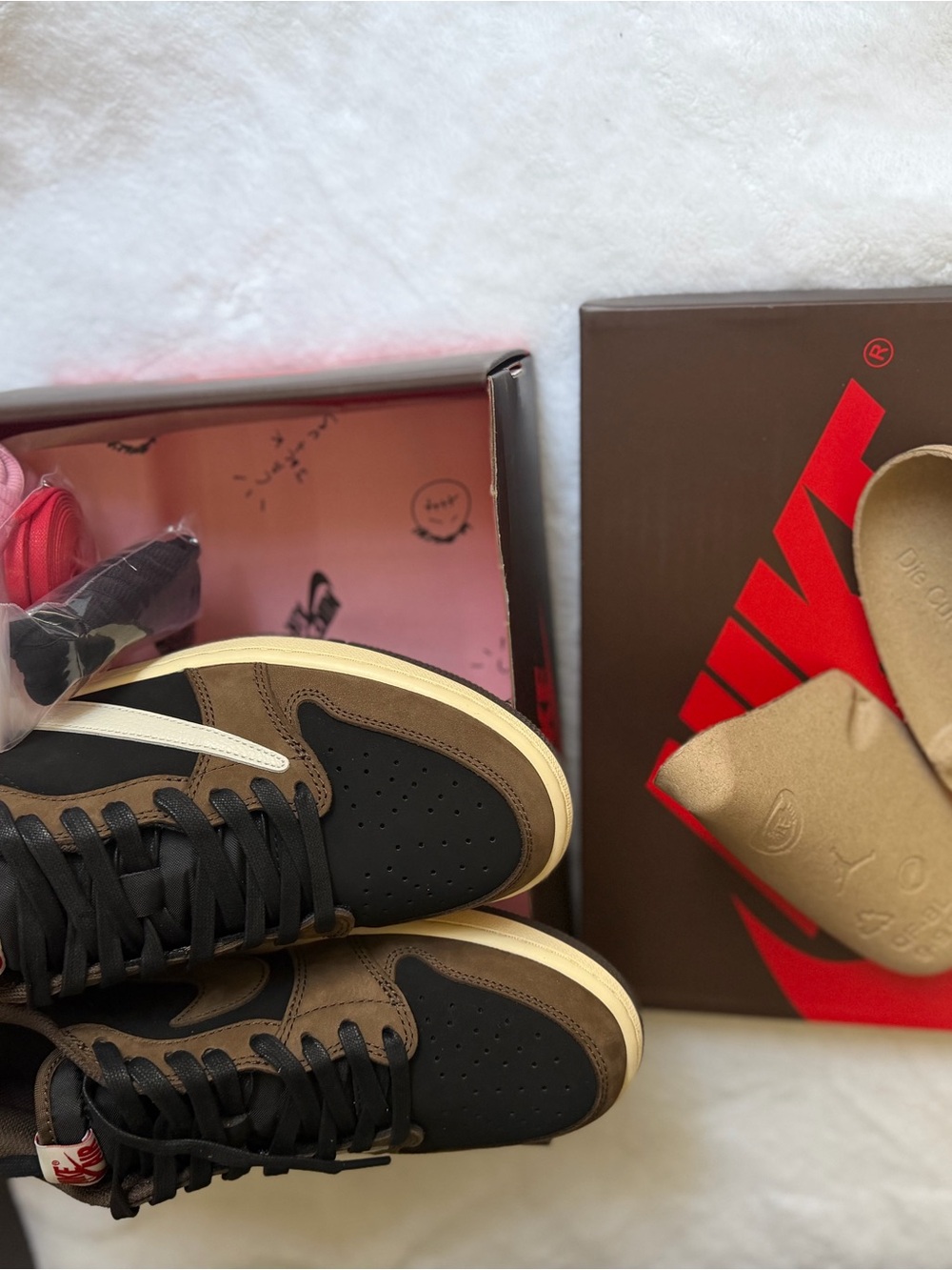 Size M US 9.5 - Nike Air Jordan 1 Low Travis Scott Mocha